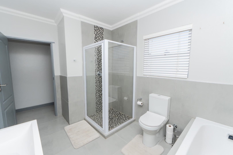 4 Bedroom Property for Sale in Laguna Sands Western Cape